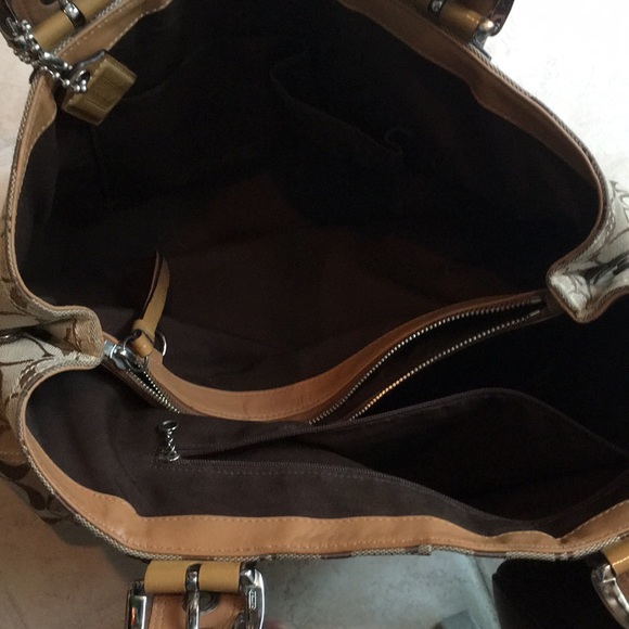 Coach Bag - Picture 3 of 5